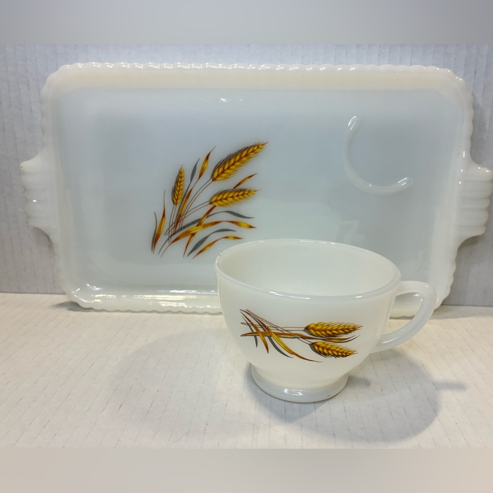 Anchor Hocking Wheat Snack Plate w/Teacup